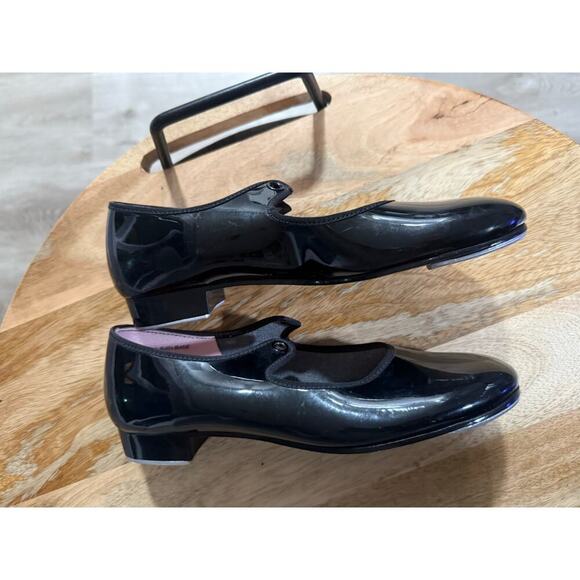 Capezio Girl Tap Dance Shoes, youth size 2M, Glossy Black/Patent - Picture 7 of 7